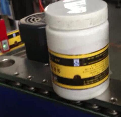 Μηχανή σήμανσης στρογγυλής φιάλης, μηχανή εμφιάλωσης και επισήμανσης για βάζο ζαχαροπλαστικής