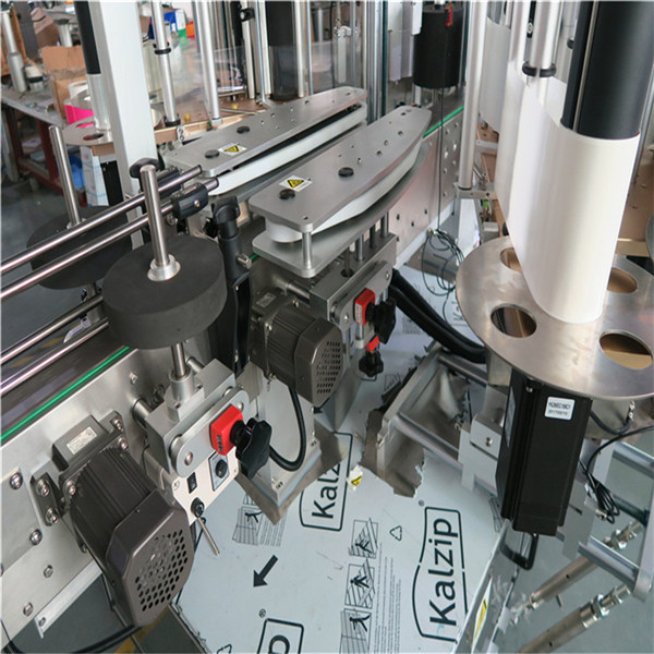 Πλήρης Αυτόματη Μηχανήματα Επισήμανσης Τετραγωνικών Φιαλών 4000-8000 B / H Χωρητικότητα