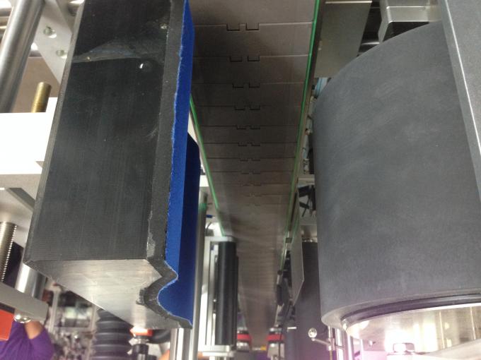 Αυτόματη εφαρμογή ετικετών αυτοκόλλητων ετικεττών για πλαστικό / γυάλινο μπουκάλι