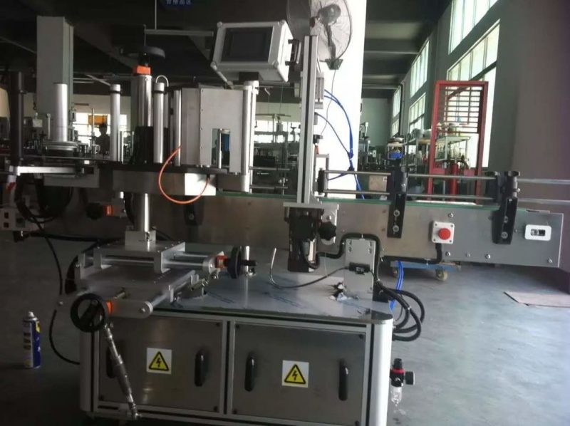 Κίνα Μηχανή επισήμανσης αυτοκόλλητων ετικετών αυτοκόλλητων ετικεττών χυμού φρούτων / λαχανικών προμηθευτής