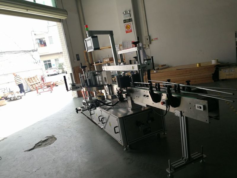 Κίνα Διπλής όψης μηχανή ετικετών αυτοκόλλητων ετικεττών μπουκαλιών, πλάτος ετικετών 190mm προμηθευτής